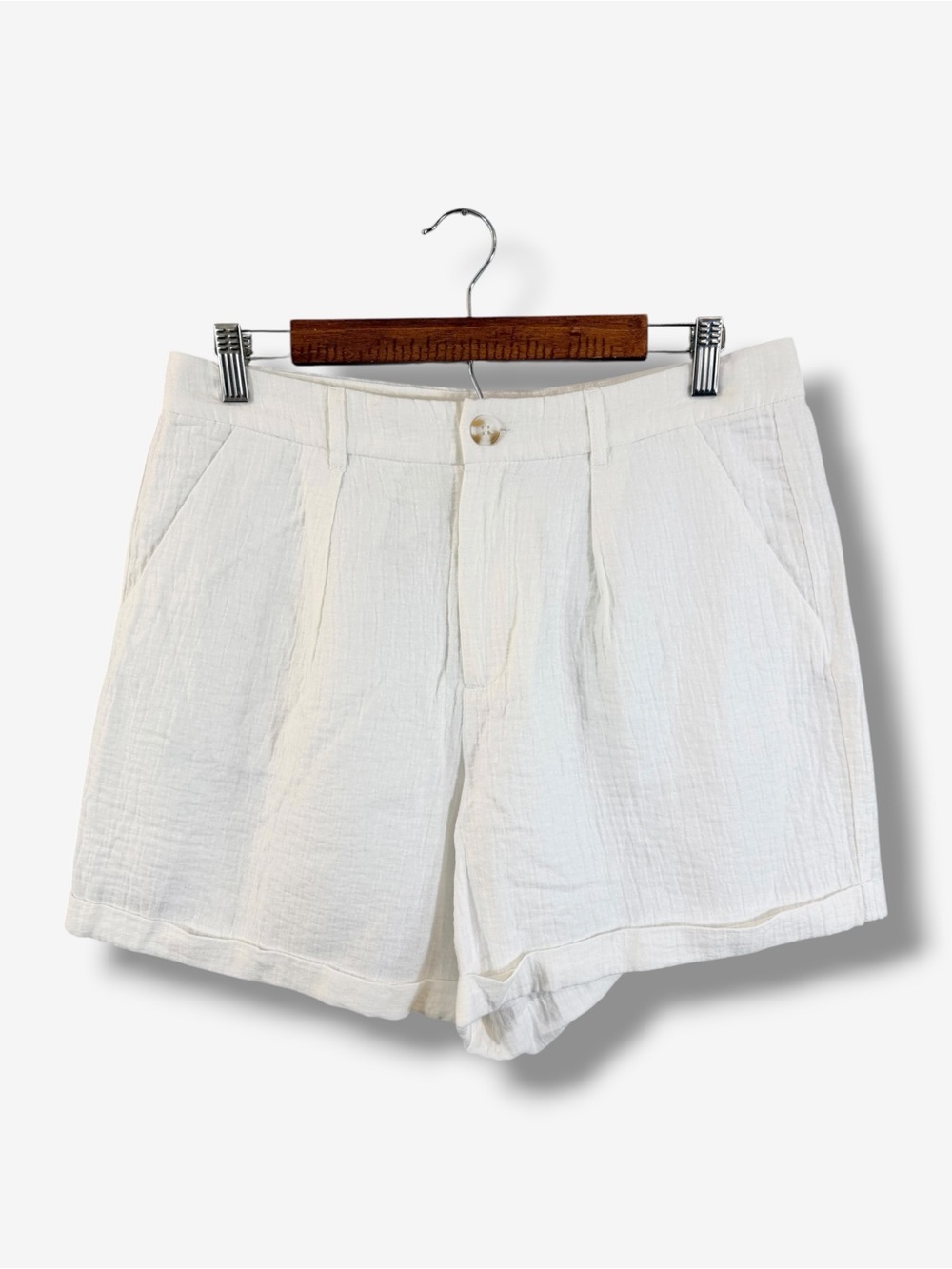 ecru Ivory Linen Blend Cuffed Shorts Size 12 Pleated Front Preppy Coastal Summer